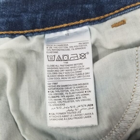 Old Navy Siper Skinny Mid Rise Raw Hem Jean. Size 10. - Picture 3 of 16